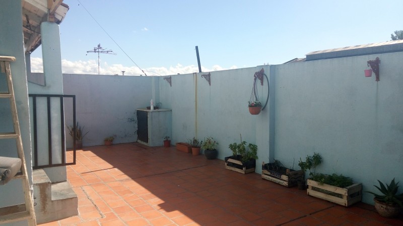 VENTA GALPÓN CON VIVIENDA EN AVELLANEDA