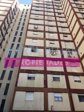 VENTA DE DPTO 4 AMB torre 3B