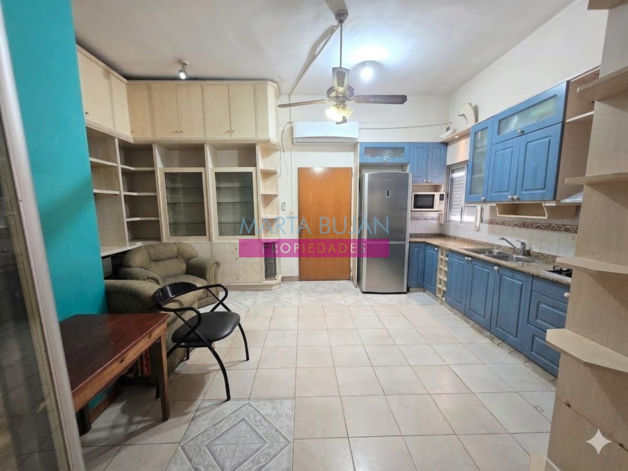 VENTA CASA EN PLANTAS. ESTANISLAO DEL CAMPO 1086-DOCK SUD