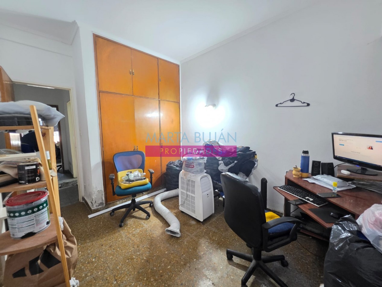 VENTA CASA IDEAL 2 FAMILIAS. M. CASTRO 2880 REMEDIOS DE ESCALADA