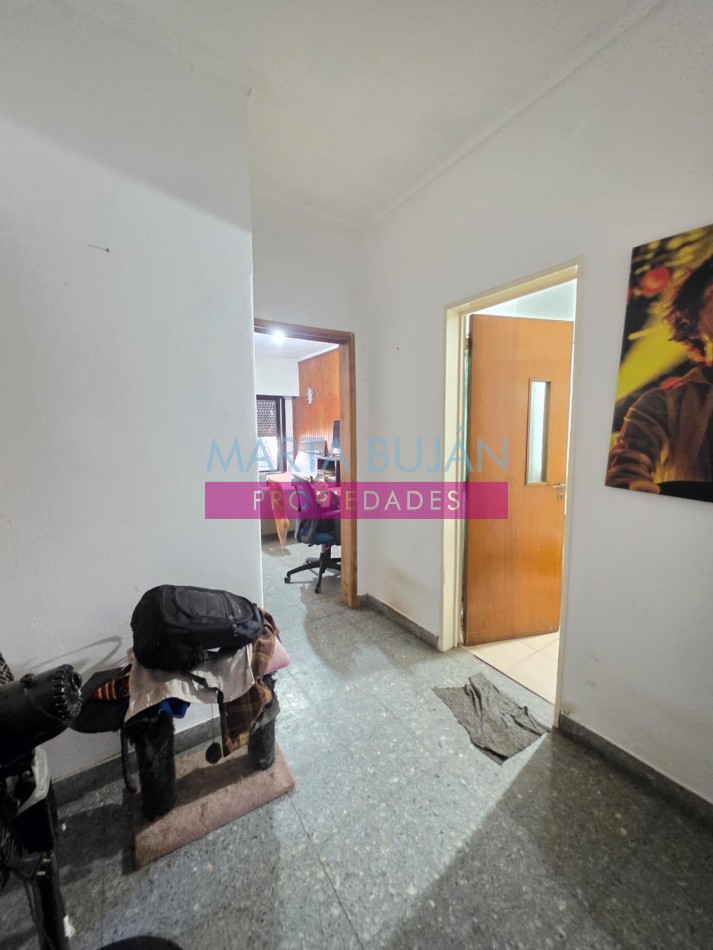 VENTA CASA IDEAL 2 FAMILIAS. M. CASTRO 2880 REMEDIOS DE ESCALADA