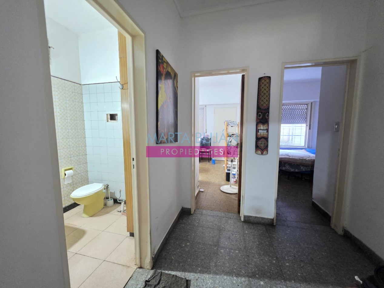 VENTA CASA IDEAL 2 FAMILIAS. M. CASTRO 2880 REMEDIOS DE ESCALADA