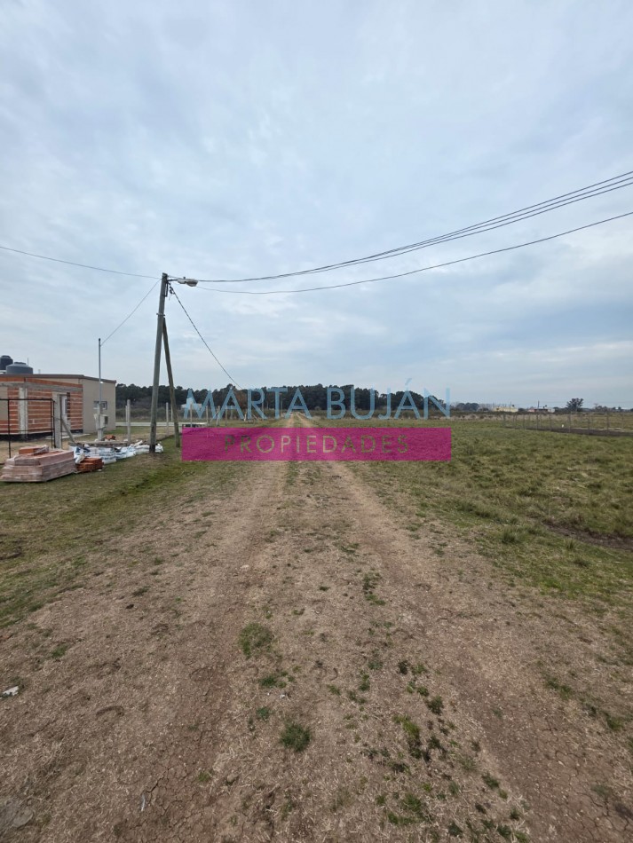 VENTA 8 LOTES 📍 BARRIO ESTACION ABASTO -LA PLATA-